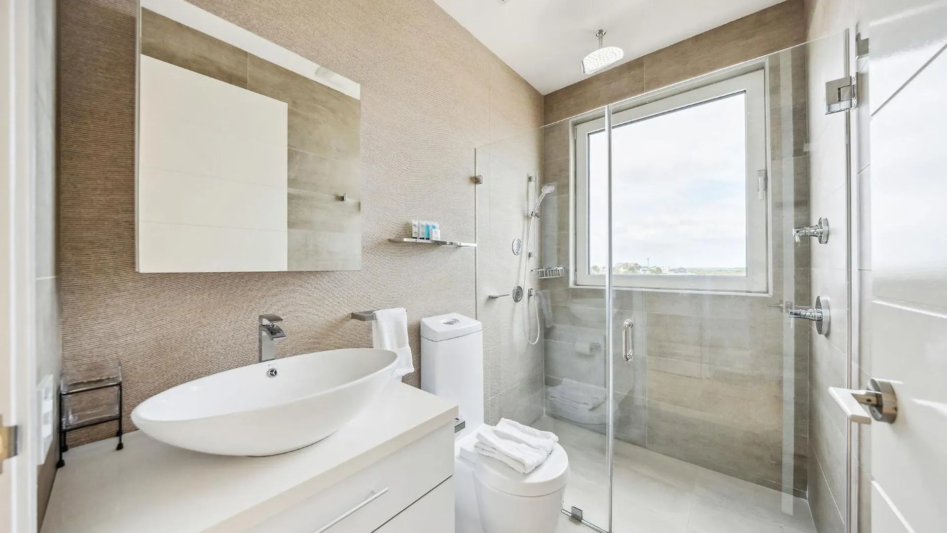 2 Bedroom Oceanview Condo Coral Shell 3E Ораньестад